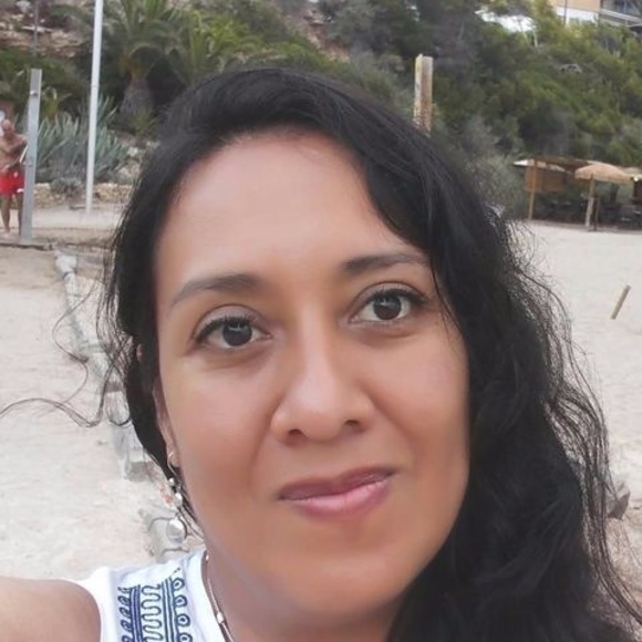 Meet your Posher, Roxana - Picture 1 of 1